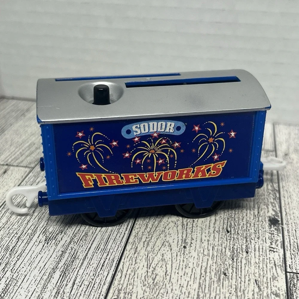 Thomas & Friends TrackMaster Sodor Fireworks Pop-Up Cargo Car (2008)